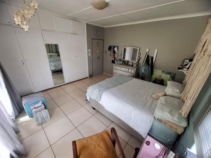 4 Bedroom Property for Sale in Sinoville Gauteng