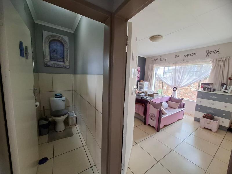 4 Bedroom Property for Sale in Sinoville Gauteng