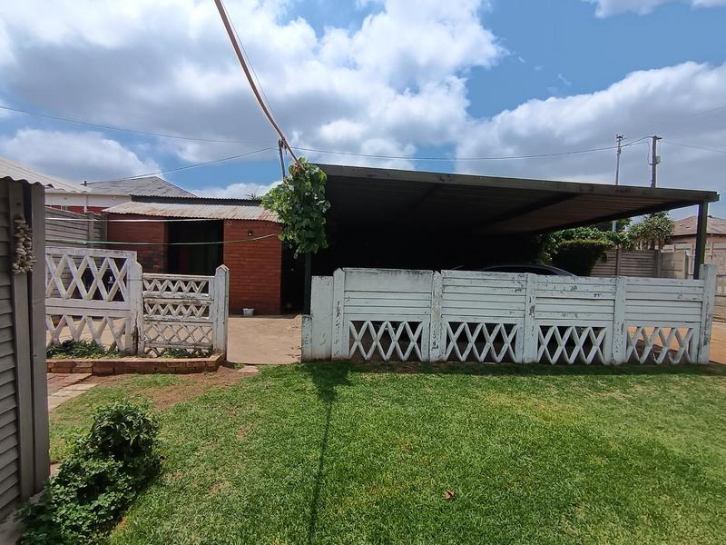 3 Bedroom Property for Sale in Wannenburghoogte Gauteng