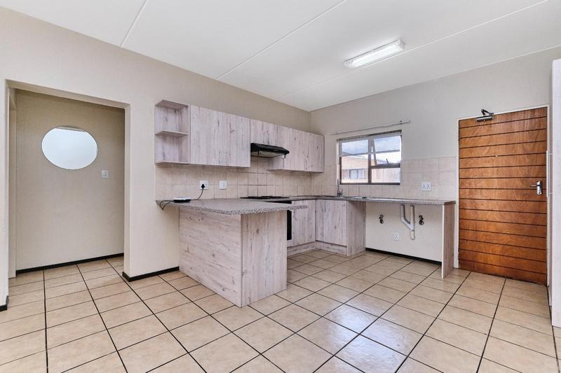 To Let 2 Bedroom Property for Rent in Northwold Gauteng