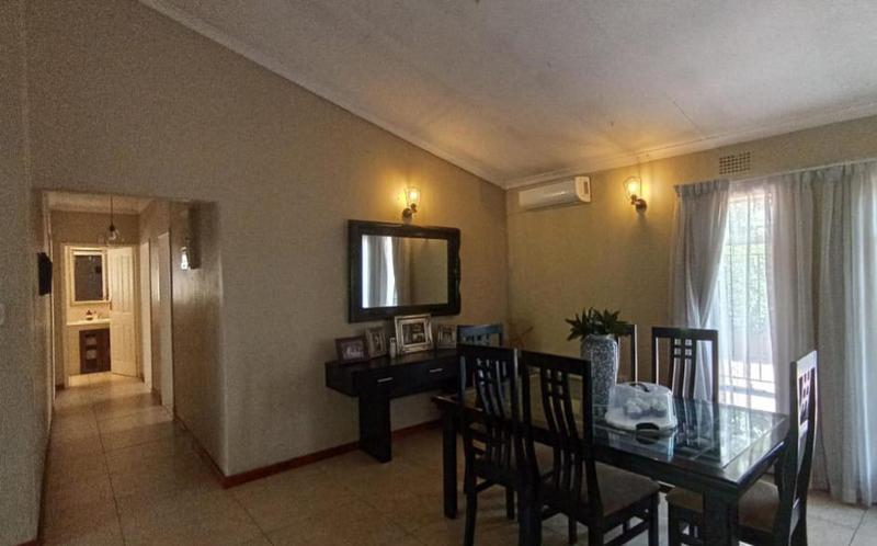 5 Bedroom Property for Sale in Brackendowns Gauteng