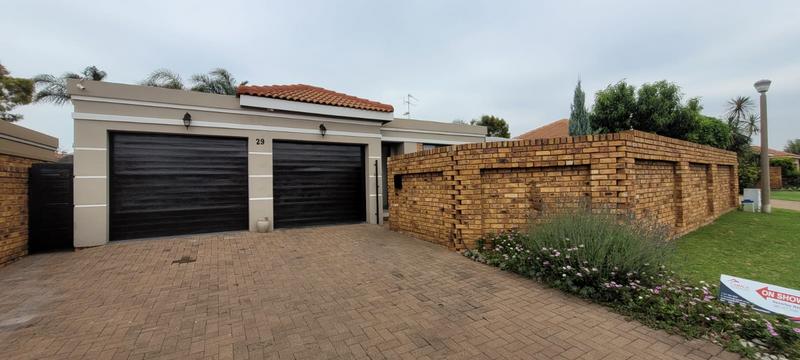 3 Bedroom Property for Sale in New Market Gauteng