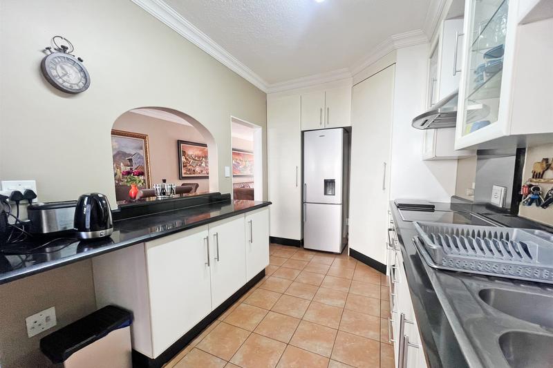 To Let 2 Bedroom Property for Rent in Morningside Gauteng