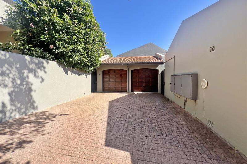 To Let 2 Bedroom Property for Rent in Morningside Gauteng