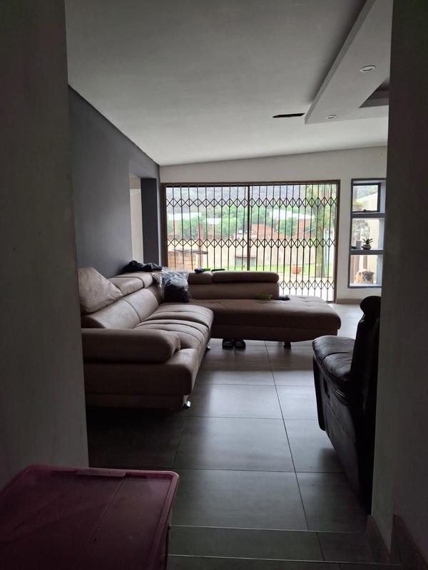 4 Bedroom Property for Sale in Glenvista Ext 4 Gauteng