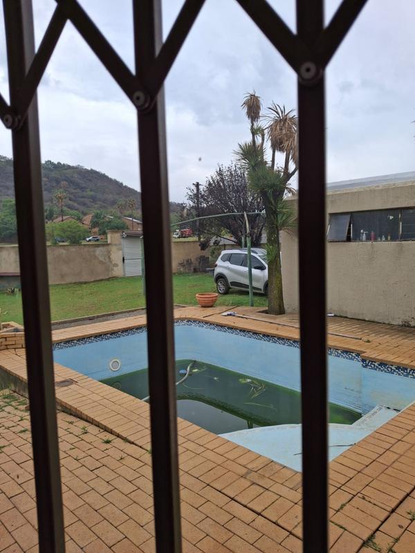 4 Bedroom Property for Sale in Glenvista Ext 4 Gauteng