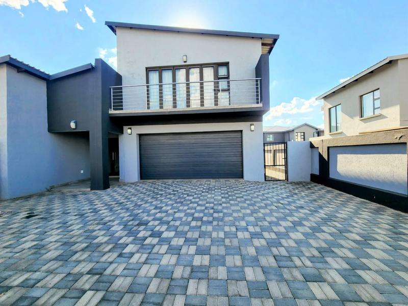 To Let 4 Bedroom Property for Rent in Zambezi Manor Lifestyle Estate Gauteng