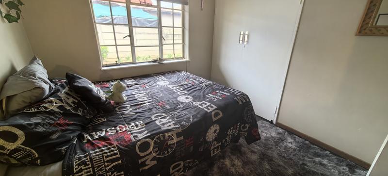 5 Bedroom Property for Sale in Mindalore Gauteng