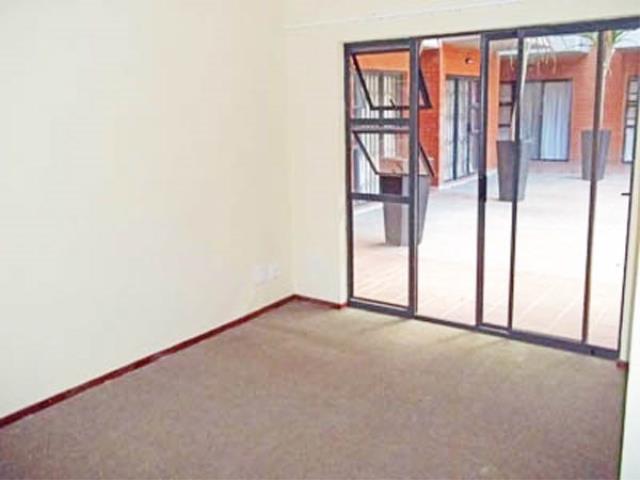 To Let 1 Bedroom Property for Rent in Auckland Park Gauteng