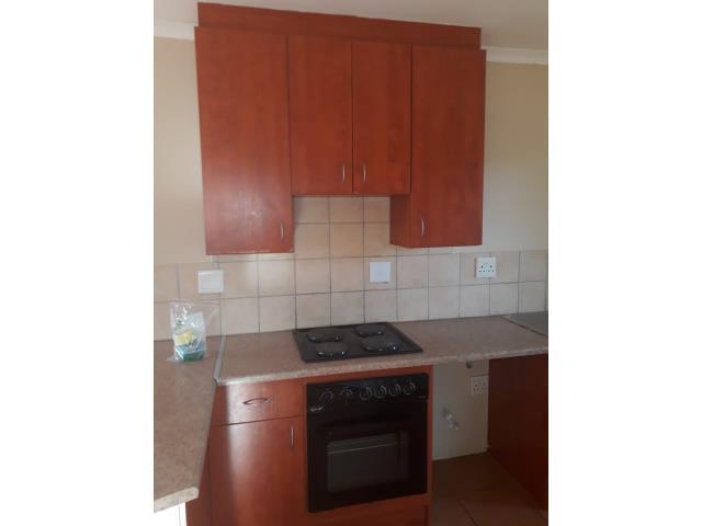 To Let 1 Bedroom Property for Rent in Theresa Park Gauteng