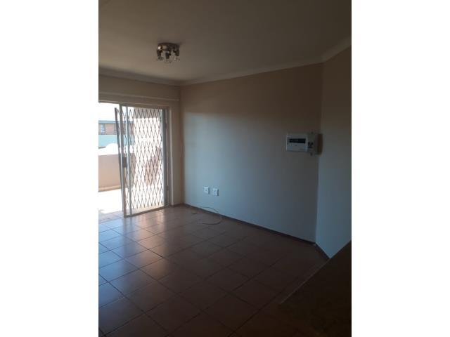 To Let 1 Bedroom Property for Rent in Theresa Park Gauteng