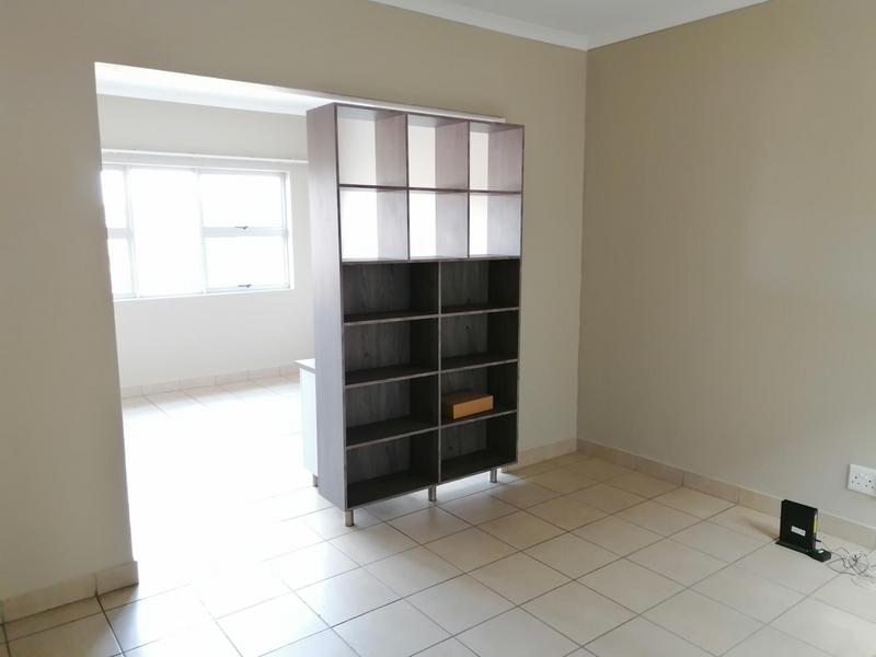 To Let 1 Bedroom Property for Rent in Die Hoewes Gauteng