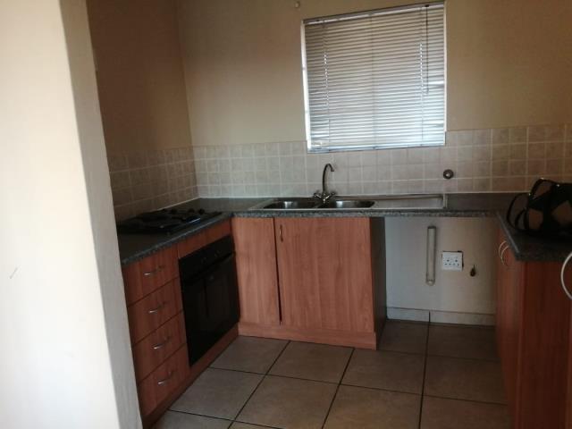 To Let 1 Bedroom Property for Rent in Kosmosdal Gauteng