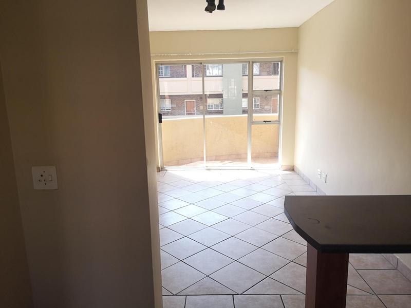 To Let 1 Bedroom Property for Rent in Rooihuiskraal North Gauteng