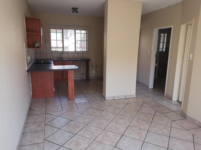 To Let 1 Bedroom Property for Rent in Rooihuiskraal North Gauteng