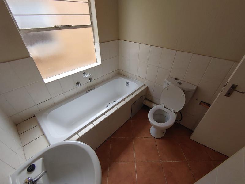 To Let 2 Bedroom Property for Rent in Honeypark Gauteng