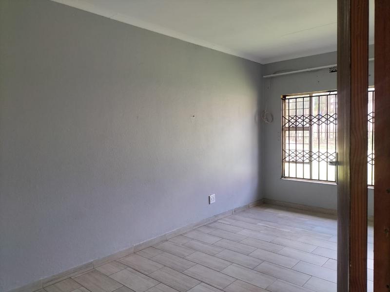 To Let 4 Bedroom Property for Rent in Birchleigh North Gauteng