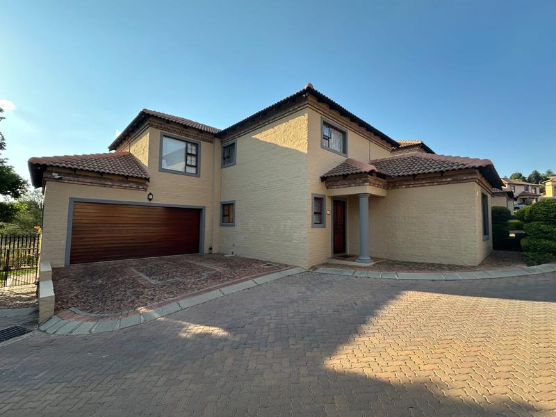 To Let 4 Bedroom Property for Rent in Waterkloof Ridge Gauteng