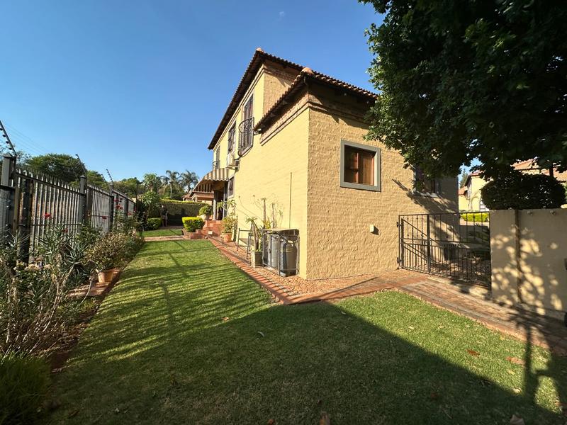 To Let 4 Bedroom Property for Rent in Waterkloof Ridge Gauteng