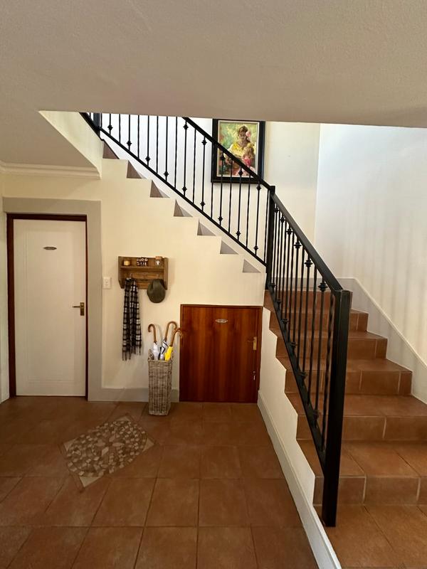 To Let 4 Bedroom Property for Rent in Waterkloof Ridge Gauteng