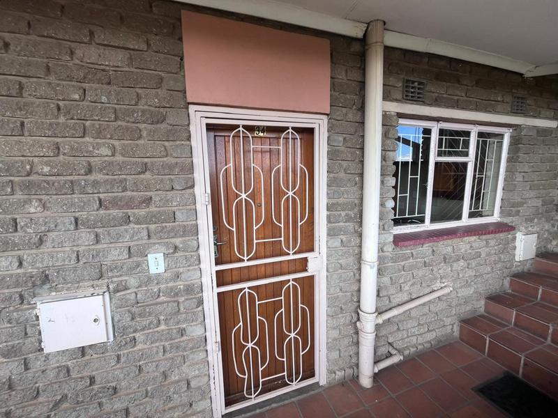 To Let 2 Bedroom Property for Rent in Florida Gauteng