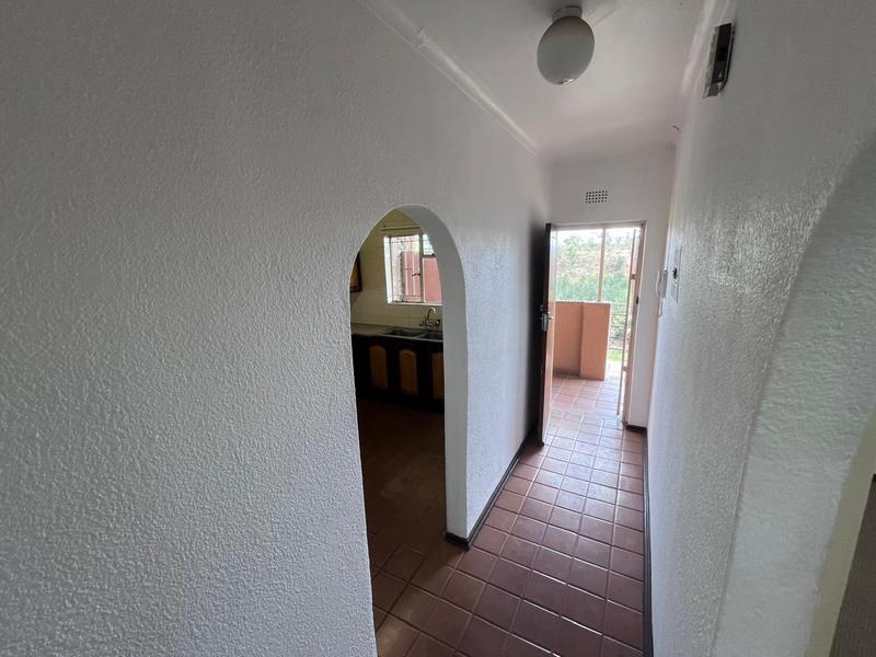 To Let 2 Bedroom Property for Rent in Florida Gauteng