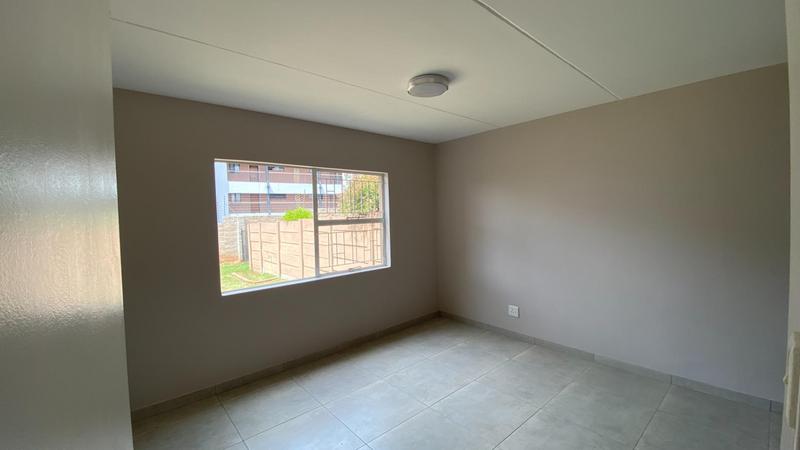 2 Bedroom Property for Sale in Vorna Valley Gauteng