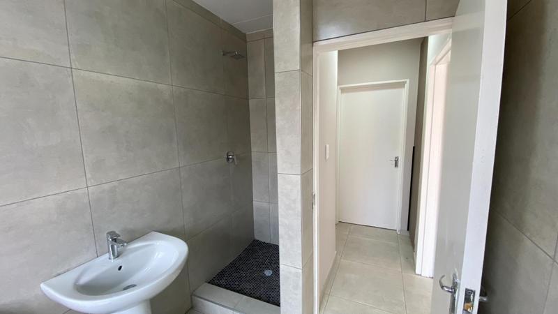 2 Bedroom Property for Sale in Vorna Valley Gauteng