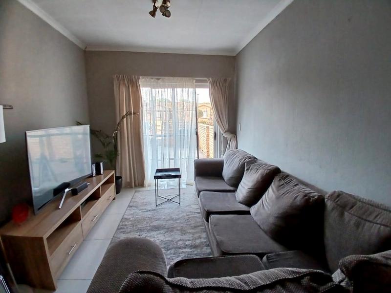 To Let 2 Bedroom Property for Rent in Witpoortjie Gauteng