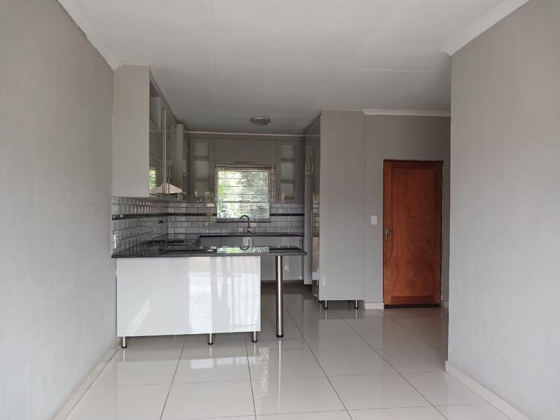 To Let 2 Bedroom Property for Rent in Witpoortjie Gauteng