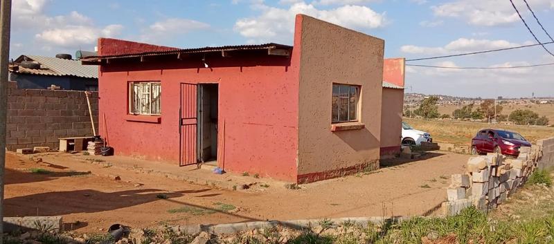 2 Bedroom Property for Sale in Tshepisong Gauteng