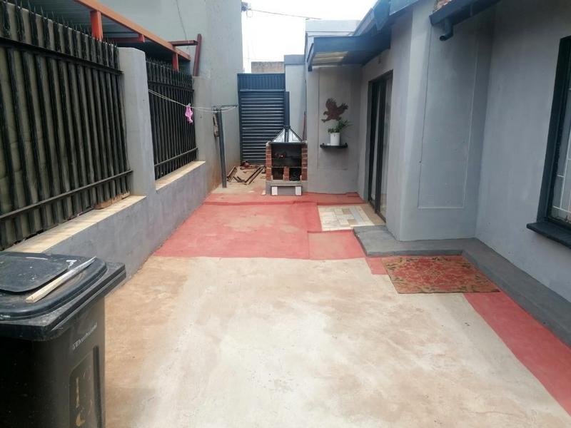 3 Bedroom Property for Sale in Vosloorus Gauteng