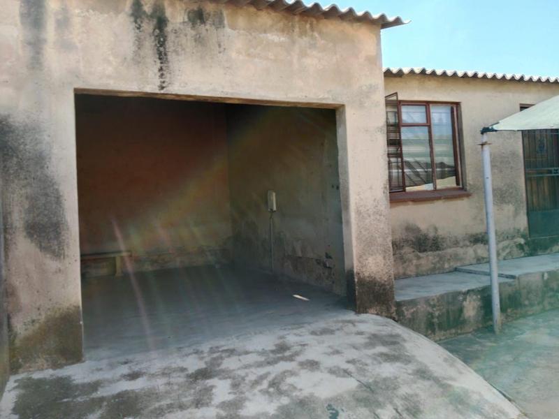 2 Bedroom Property for Sale in Tembisa Gauteng