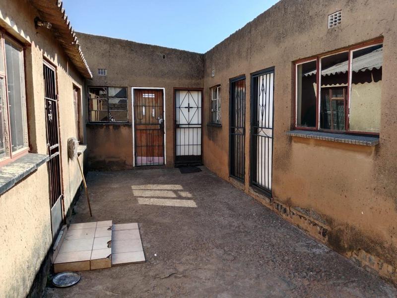 2 Bedroom Property for Sale in Tembisa Gauteng