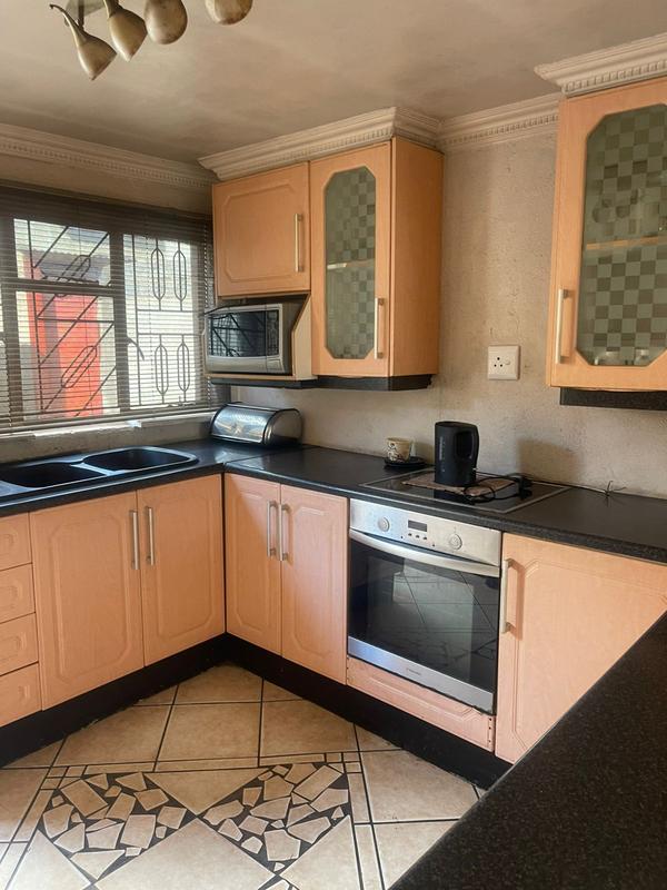 2 Bedroom Property for Sale in Tembisa Gauteng