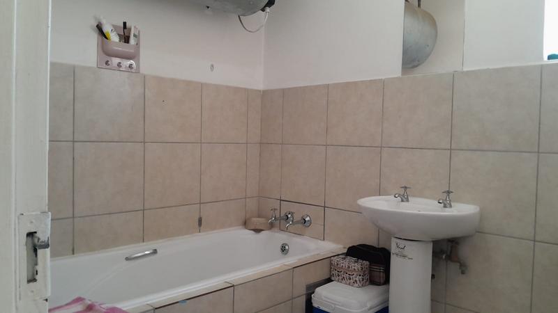 2 Bedroom Property for Sale in Fleurhof Gauteng