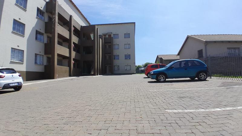 2 Bedroom Property for Sale in Fleurhof Gauteng