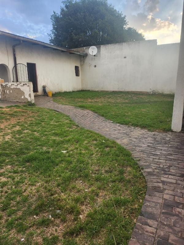 3 Bedroom Property for Sale in Townsview Gauteng