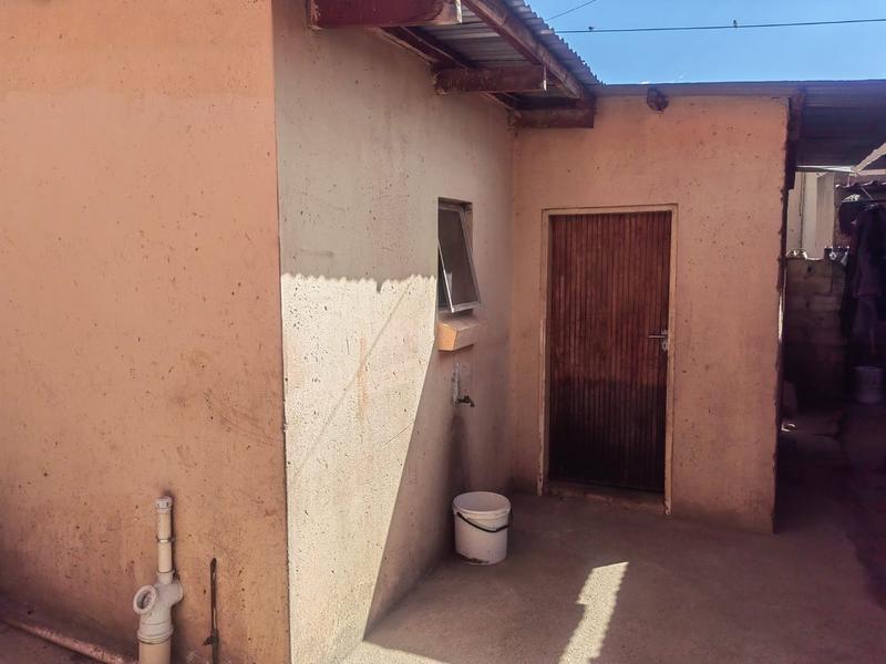 2 Bedroom Property for Sale in Olievenhoutbosch Gauteng