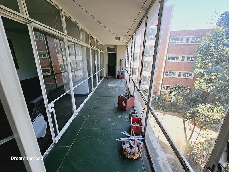 To Let 2 Bedroom Property for Rent in Dunkeld Gauteng