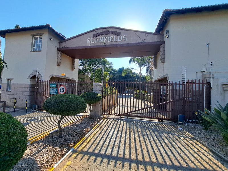 2 Bedroom Property for Sale in Faerie Glen Gauteng