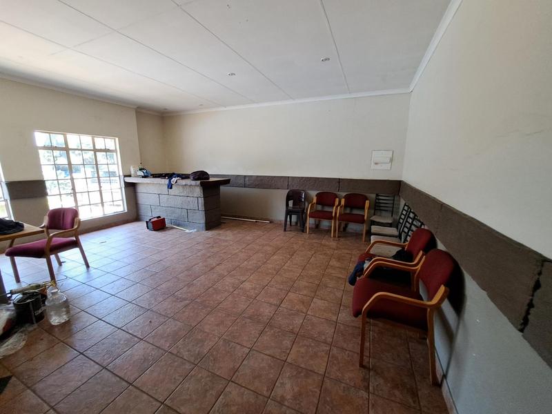 2 Bedroom Property for Sale in Faerie Glen Gauteng