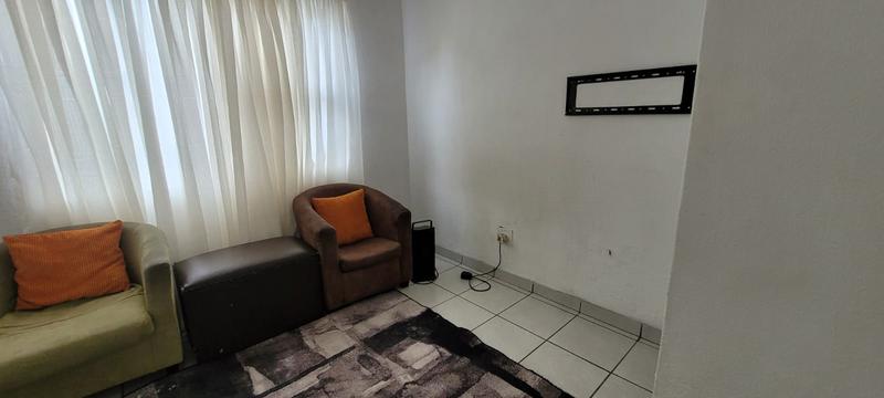 3 Bedroom Property for Sale in Verwoerdpark Gauteng