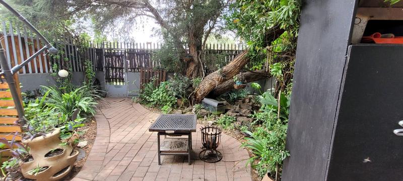 3 Bedroom Property for Sale in Verwoerdpark Gauteng