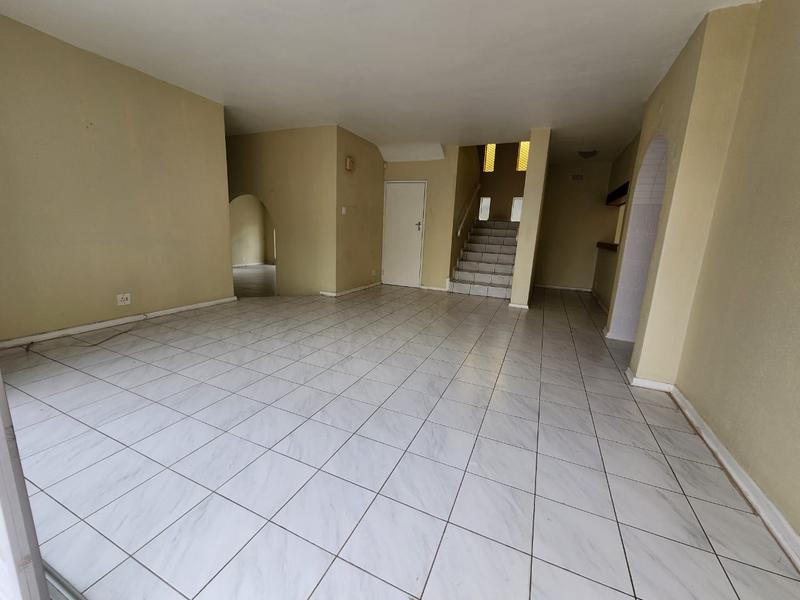 To Let 4 Bedroom Property for Rent in Sunninghill Gauteng