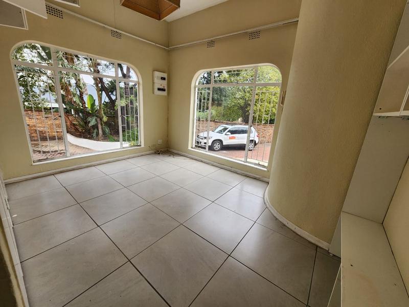 To Let 4 Bedroom Property for Rent in Sunninghill Gauteng