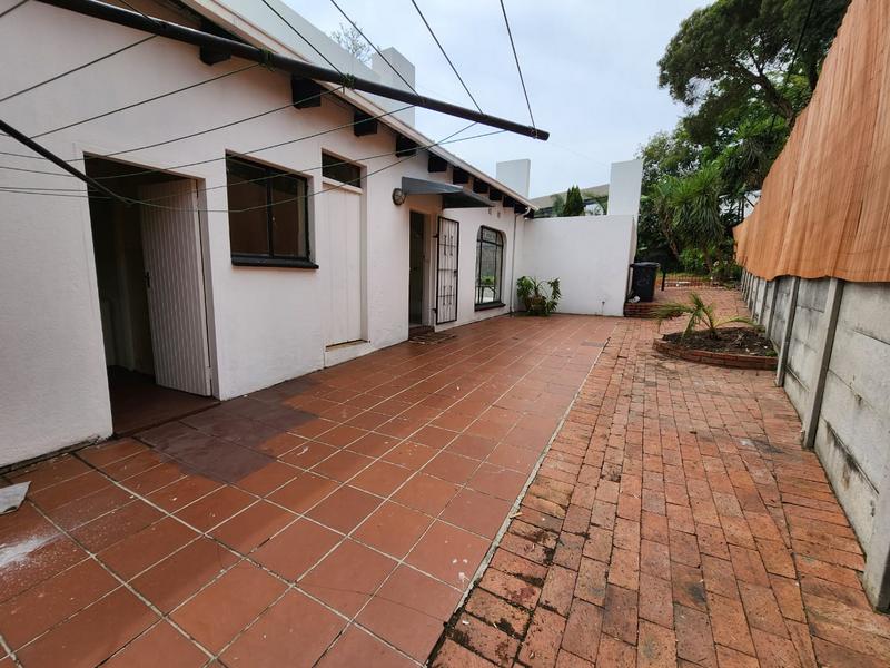 To Let 4 Bedroom Property for Rent in Sunninghill Gauteng