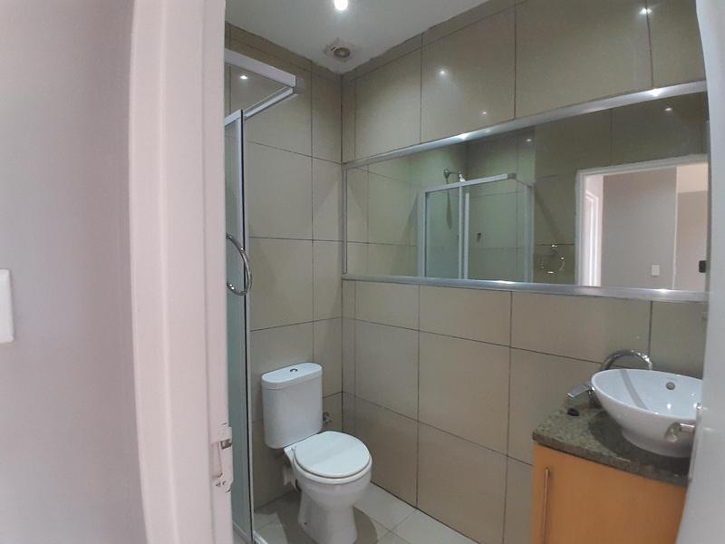 2 Bedroom Property for Sale in Rooihuiskraal North Gauteng