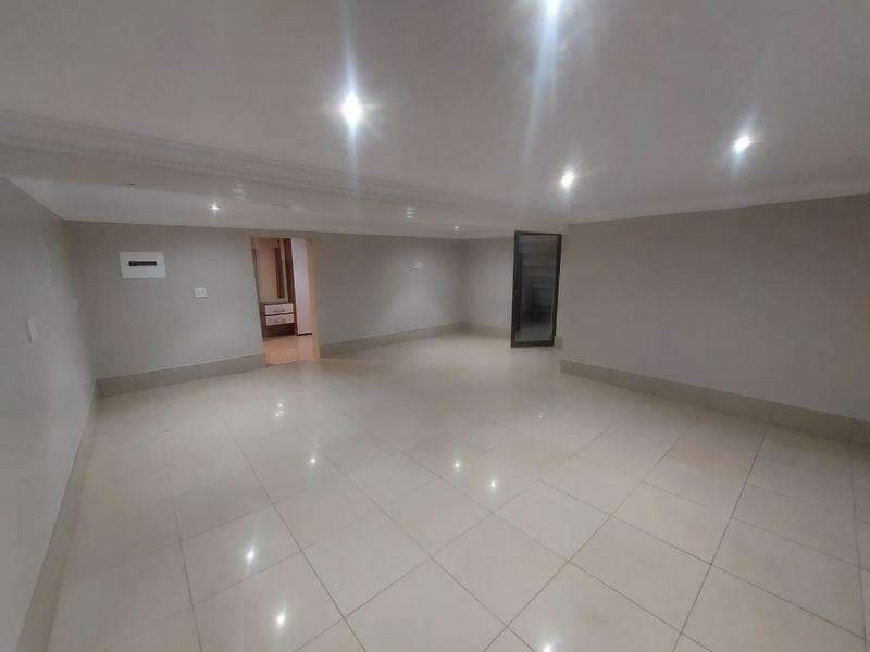 12 Bedroom Property for Sale in Erasmia Gauteng