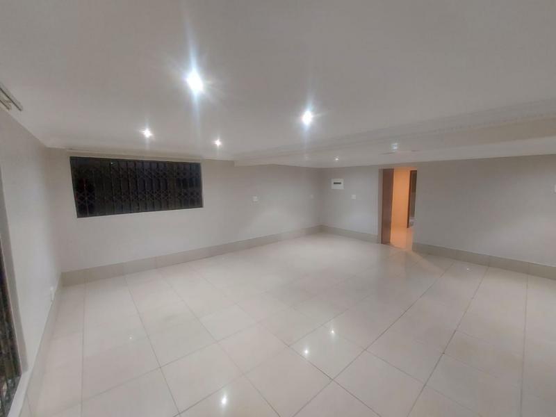 12 Bedroom Property for Sale in Erasmia Gauteng